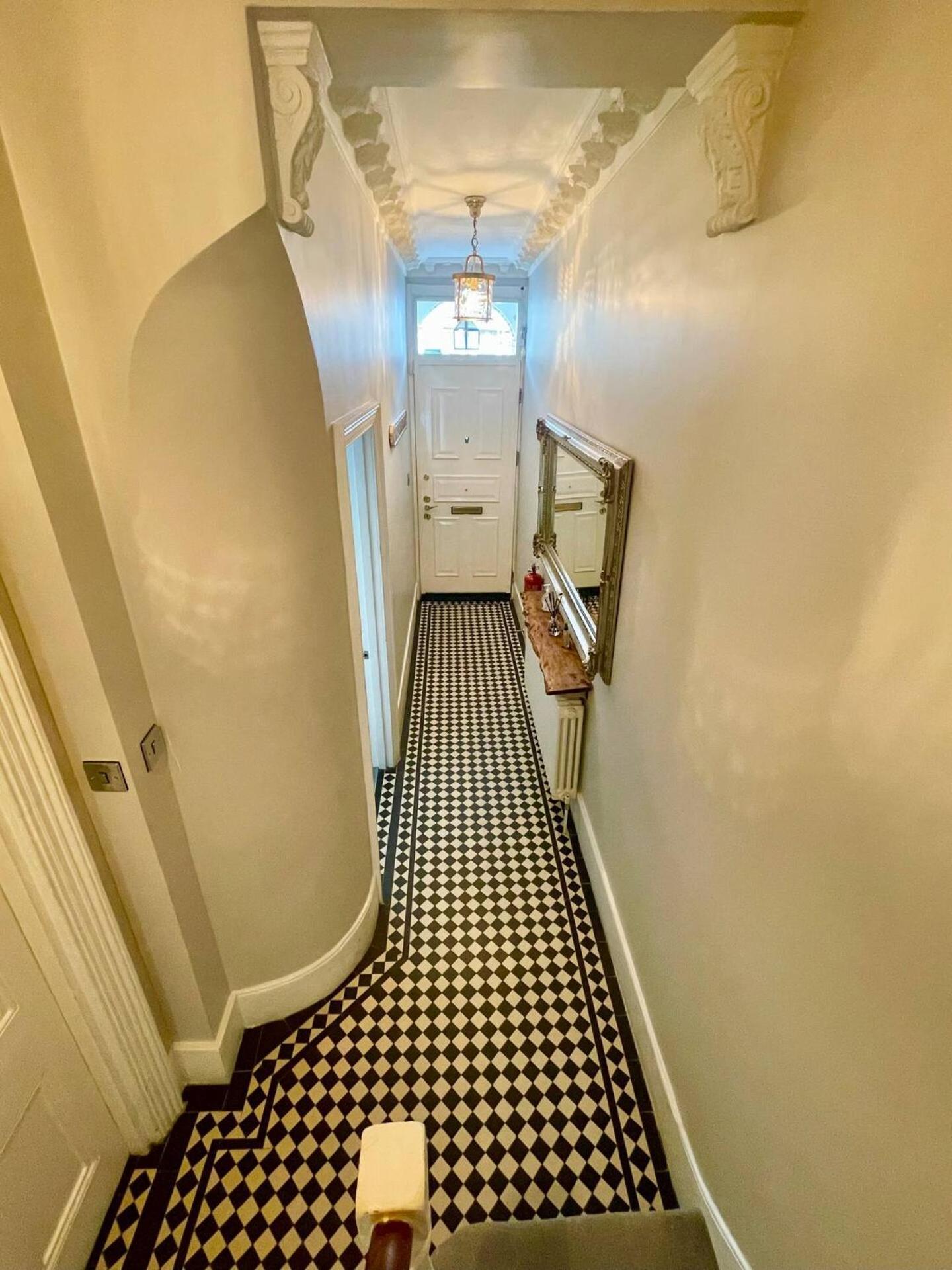 Luxury King-bed Ensuite With Quiet Private Patio Holiday home